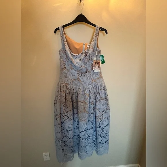 NWT- Self-Portrait Blue Midi Dress in Floral Lace - Picture 4 of 17